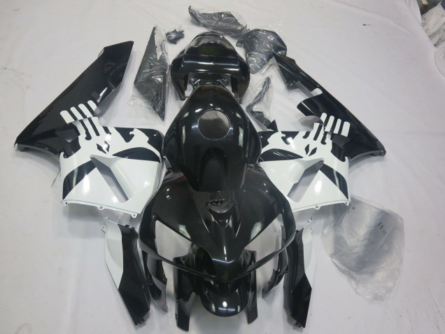 2005-2006 Gloss Black & Punisher Honda CBR600RR Fairings for Sale 2005-2006 Gloss Black & Punisher Honda CBR600RR Fairings for Sale